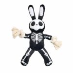 215820_LittleBigger_HappyHalloween_Kanin_med_Skelett