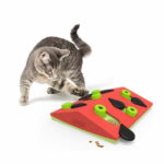 Nina Ottosson Cat Melon Madness Puzzle and Play punainen nina-ottosson-cat-melon-madness-puzzle-and-play-rod-c0